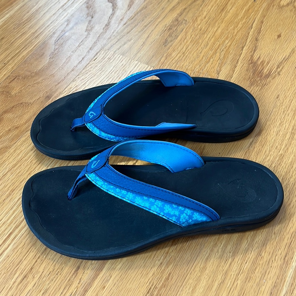 Olukai Ohana koa women’s size 8 flip-flops blue